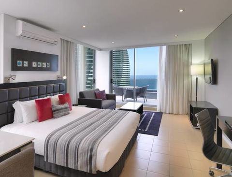 Meriton Serviced Apartments - Broadbeach - Tourism TAS 0