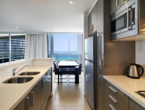 Meriton Serviced Apartments - Broadbeach - Tourism TAS 1