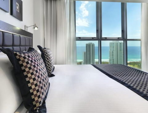 Meriton Serviced Apartments - Broadbeach - Tourism TAS 2