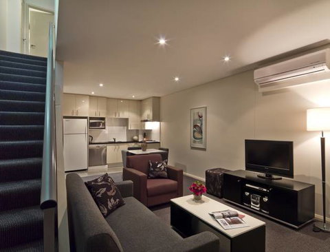 Meriton Serviced Apartments Danks Street, Waterloo - Tourism TAS 2