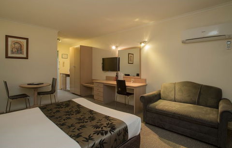 Eltham Gateway Hotel And Conference Centre - Tourism TAS 2