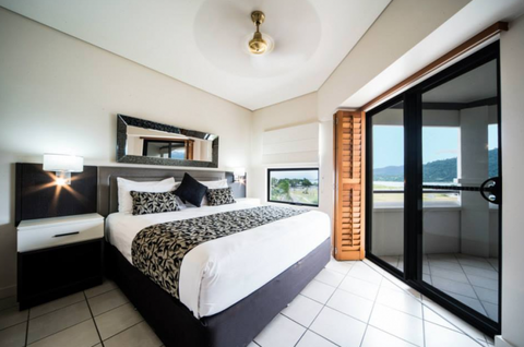 Portside Whitsunday - Hobart Tourism 12