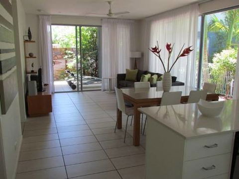 Metzo Noosa Resort - Tourism TAS 4