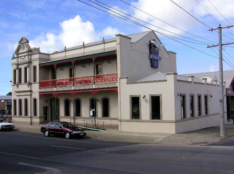 Mitchell River Tavern - Hobart Tourism 0
