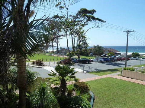 Mollymook Surfbeach Motel And Apartments - Hobart Tourism 2