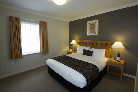 Mounts Bay Waters Apartment Hotel - Hobart Tourism 0
