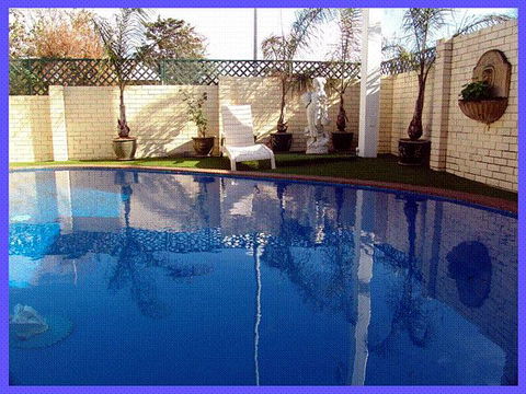NOAH'S Mid City Motor Inn - Hobart Tourism 0
