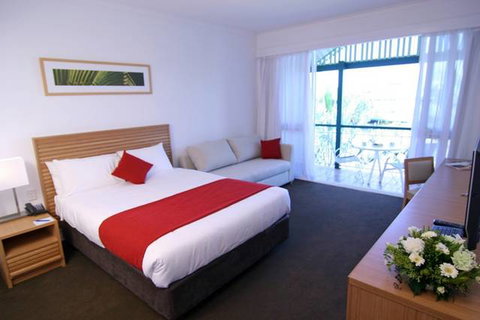 Novotel Twin Waters Resort Sunshine Coast - Tourism TAS 9
