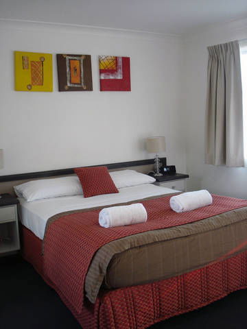 Oakey Motor Inn - Tourism TAS 1
