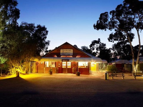 Outback Pioneer Hotel - Tourism TAS 1