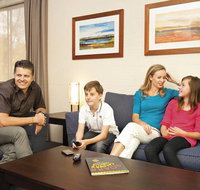 Oxley Court Serviced Apartments - Tourism TAS