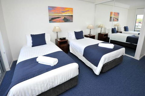 Pacific Marina Apartments - Tourism TAS 1