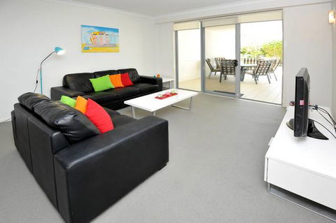 Pacific Marina Apartments - Tourism TAS 8