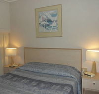 Pine Lodge Motel