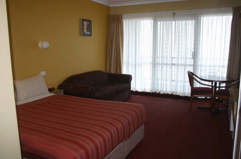 Port Aloha Motel - Hobart Tourism 1