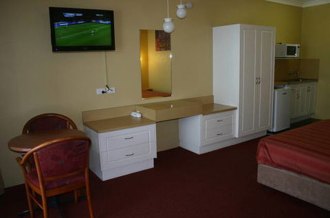 Port Aloha Motel - Hobart Tourism 4