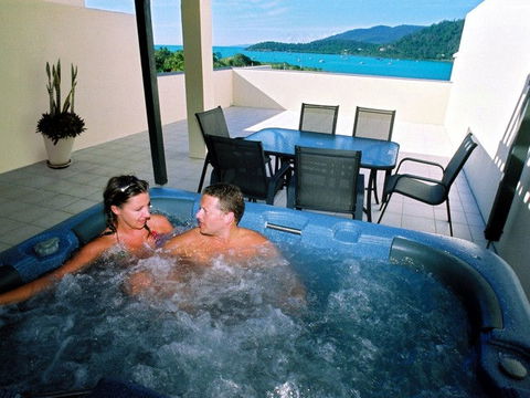Portside Whitsunday - Hobart Tourism 3