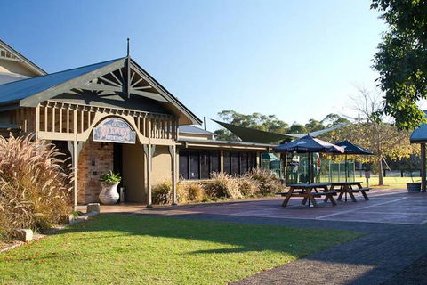 Potters Hotel Brewery Resort - Hobart Tourism 0