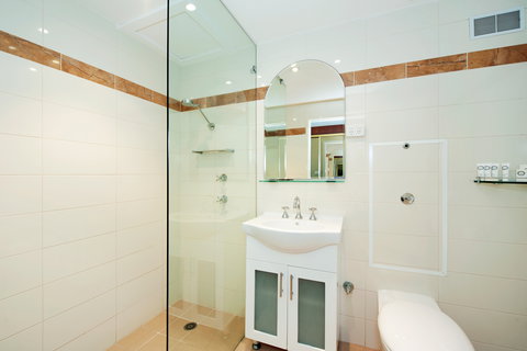 Quality Hotel NOAH'S On The Beach - Hobart Tourism 1