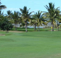 Queens Beach Tourist Village - Hobart Tourism