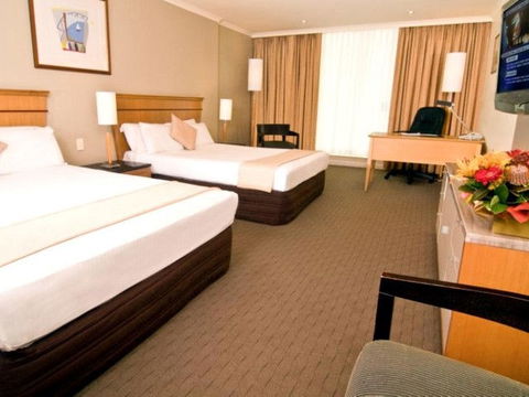 Radisson Hotel & Suites Sydney - Tourism TAS 1