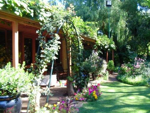 Rainforest Retreat Murray Bridge - Hobart Tourism 4