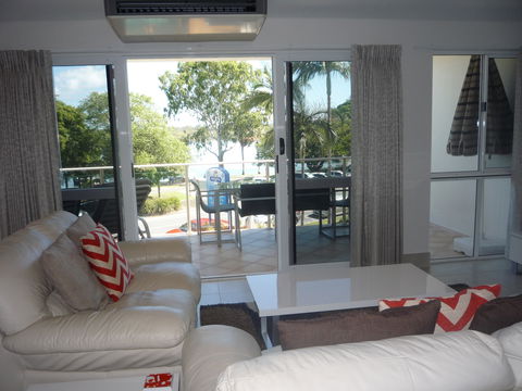 Regatta Riverfront Apartments - Tourism TAS 2