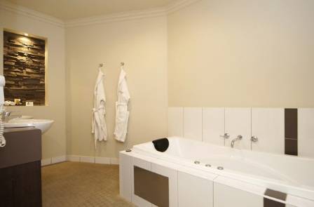 Rich River Golf Club Resort - Tourism TAS 3