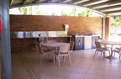 Rollingstone Beach Caravan Resort - Tourism TAS 6