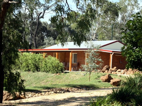 Rubyvale Motel & Holiday Units - Tourism TAS 2