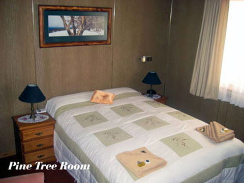 Sages' Haus B&B - Tourism TAS 3