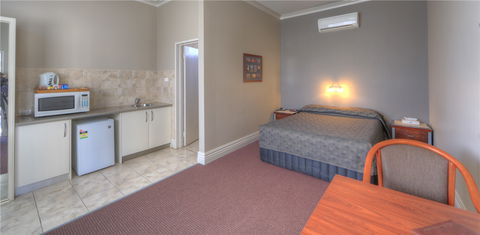 Silver Haven Motor Inn - Tourism TAS 8