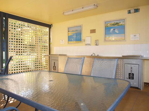South Pacific Apartments - Hobart Tourism 1