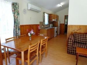 Sandy Hollow Tourist Park - Hobart Tourism 6