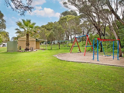 Acclaim Pine Grove Holiday Park - Tourism TAS 9