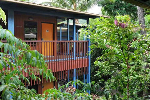 Airlie Beach Magnums Backpackers - Hobart Tourism 3