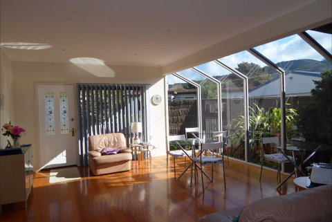 Apollo Bay Bed And Breakfast - Tourism TAS 5