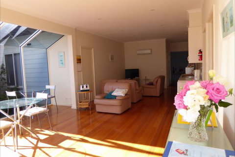 Apollo Bay Bed And Breakfast - Tourism TAS 8