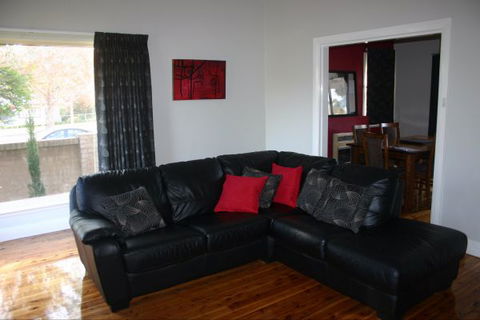 Banksia Cottage - Hobart Tourism 7