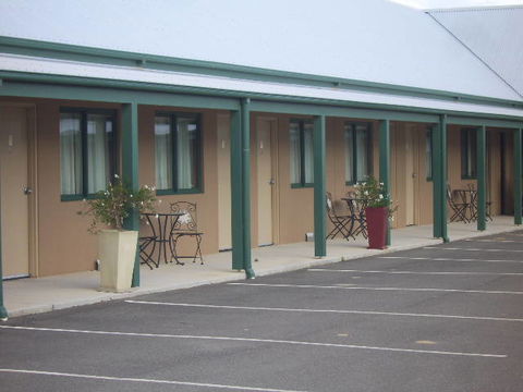 The Bakehouse Motel - Tourism TAS 5