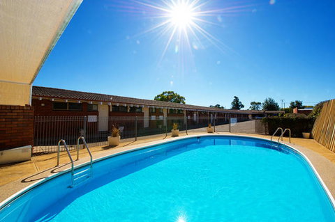 Plains Motor Inn - Tourism TAS 3