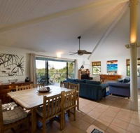 The Retreat Beach Houses - Tourism TAS