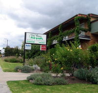 The Vines Motel  Cottages - Hobart Tourism