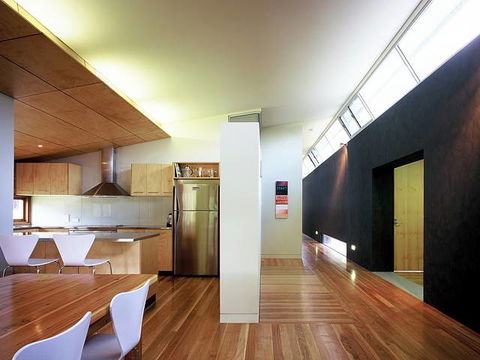 The Vintry - Hobart Tourism 3