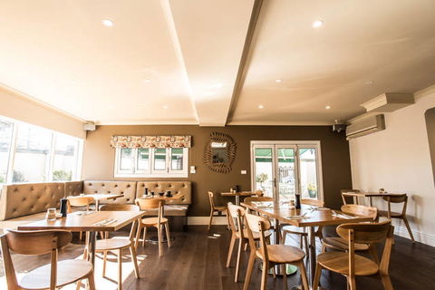 The Waverley International Hotel - Hobart Tourism 0