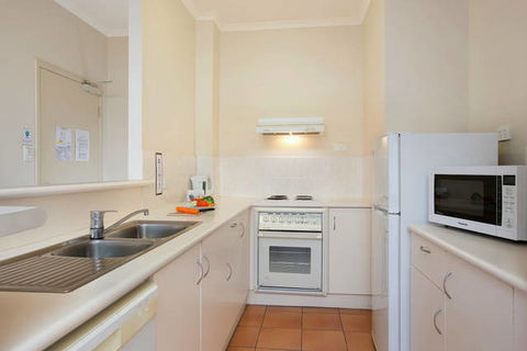Tropic Towers Apartments - Hobart Tourism 2