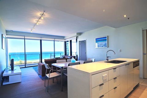 Ultra Broadbeach - Tourism TAS 3