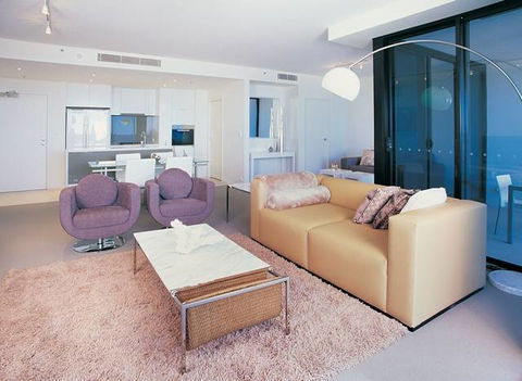 Ultra Broadbeach - Tourism TAS 4