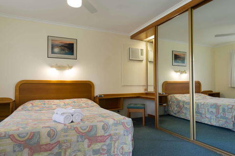 Vacation Village - Hobart Tourism 2