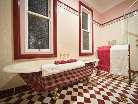Varenna Luxury Accommodation - Tourism TAS 3